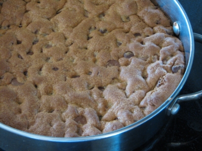 skillet-cookie-in-pan