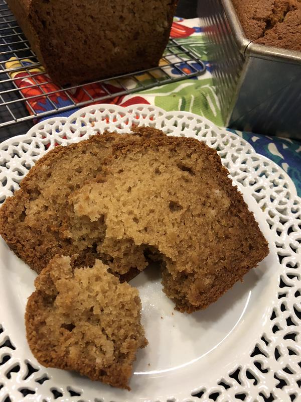 Applesauce Bread 