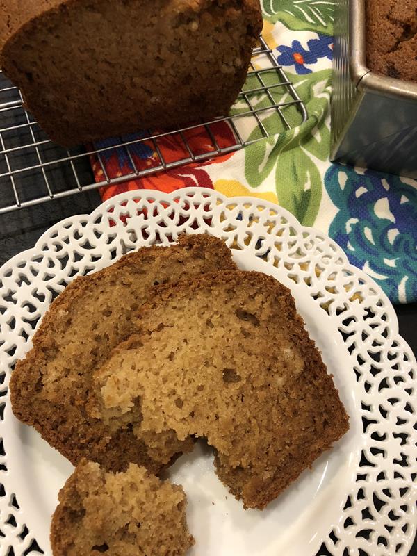 Applesauce Bread 