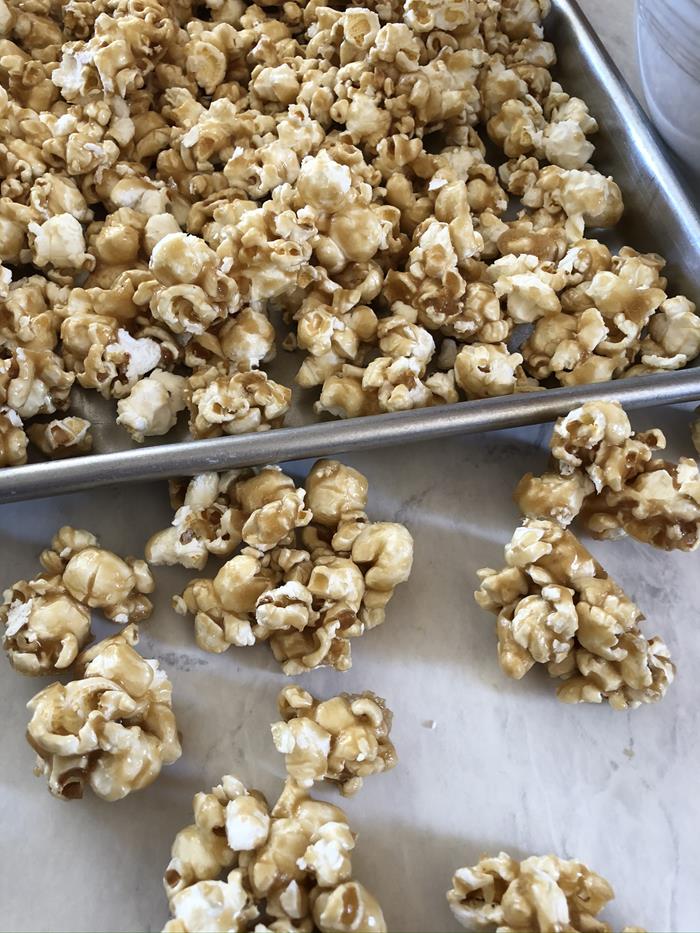 Homemade Caramel Corn 