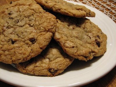 chocolate toffee pecan cookies