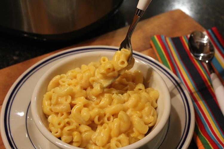 Rice Cooker Mac and Cheese