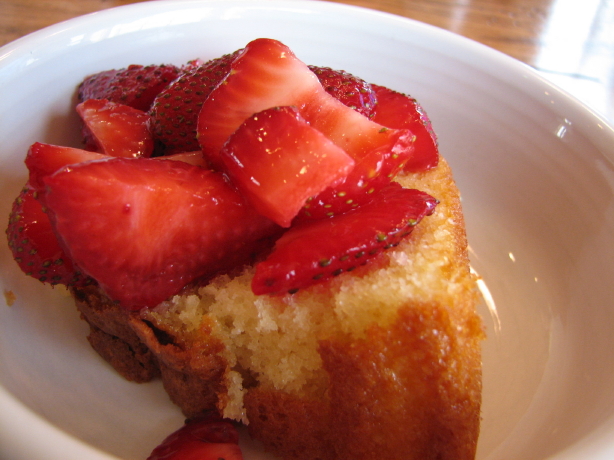 milkcake with strawberries