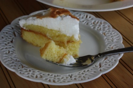 Lemon Meringue Cake 