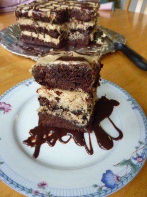 peanut butter brownie dessert