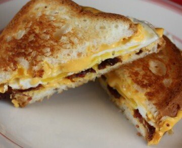 bacon egg and cheese grilled cheese sandwich