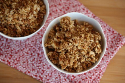 Crispy Homemade Granola 