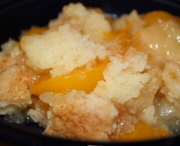 gluten free peach dump cake