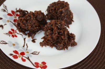 fudgy coconut clusters