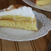 Lemon Meringue Cake