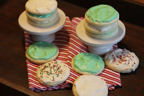 Gluten Free Lofthouse Style Sugar Cookies from LynnsKitchenAdventures.com