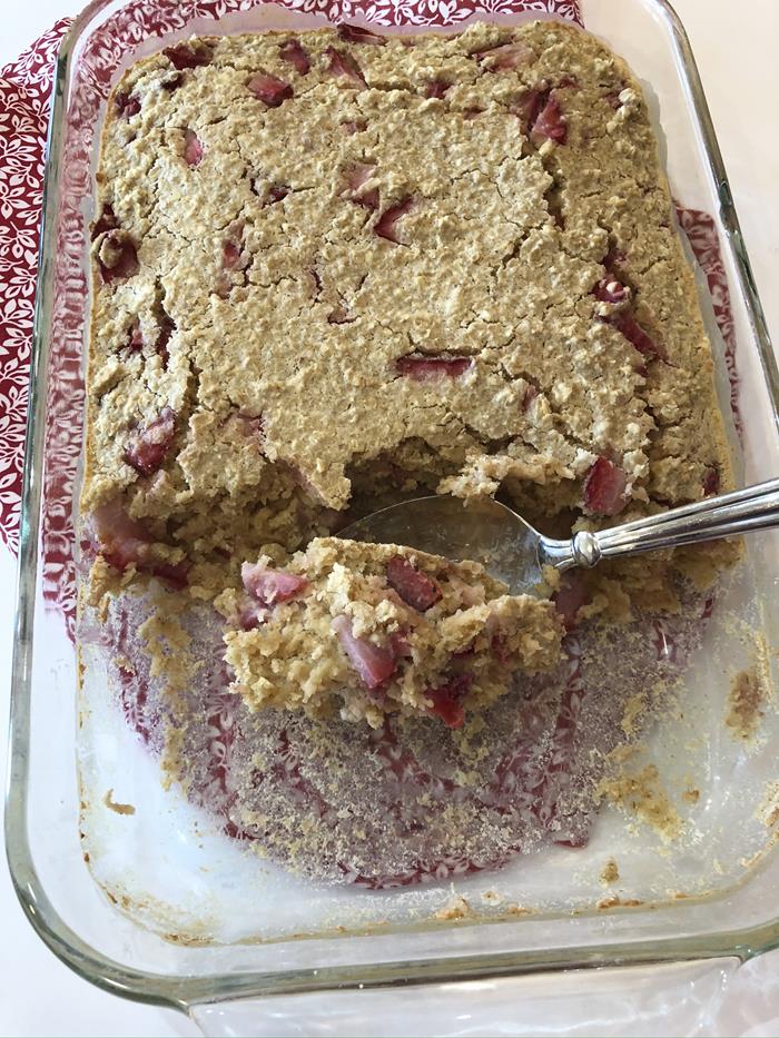 Strawberries & Cream Baked Oatmeal Recipe