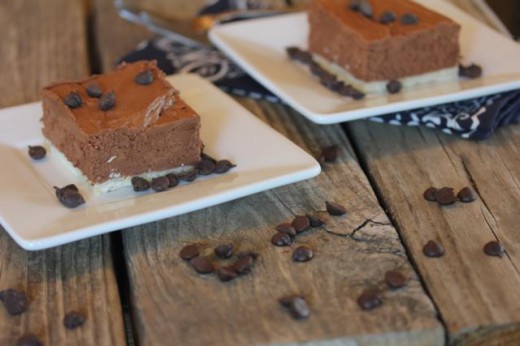No Bake Chocolate Cheesecake Squares-