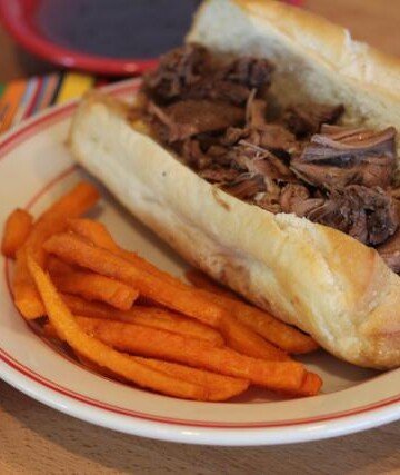 slow cooked roast beef sandwiches with easy au jus