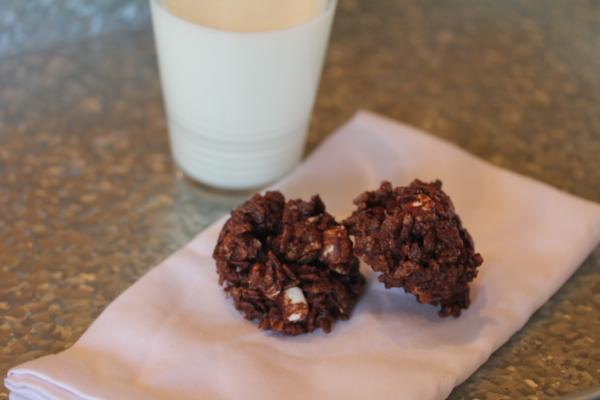 Chocolate Marshmallow Crispy Cookies 1