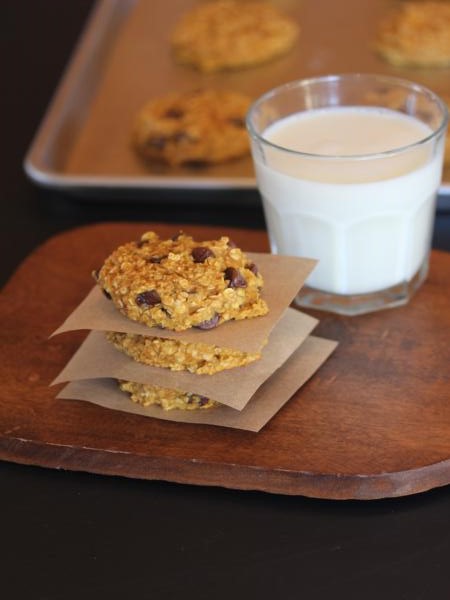 pumpkin oatmeal breakfast cookies and milk