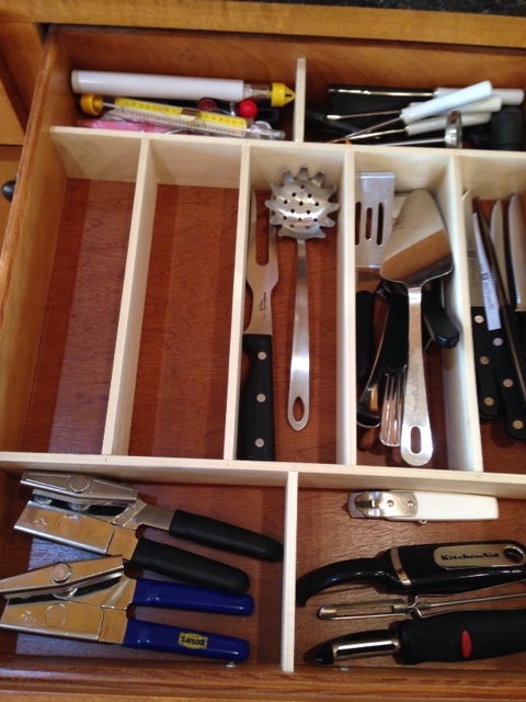 DIY Drawer Organizer from LynnsKitchenAdventures.com