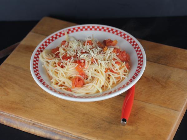 Spaghetti with Simple Tomato Sauce