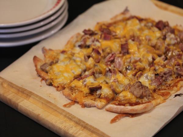 BBQ Beef Pizza_