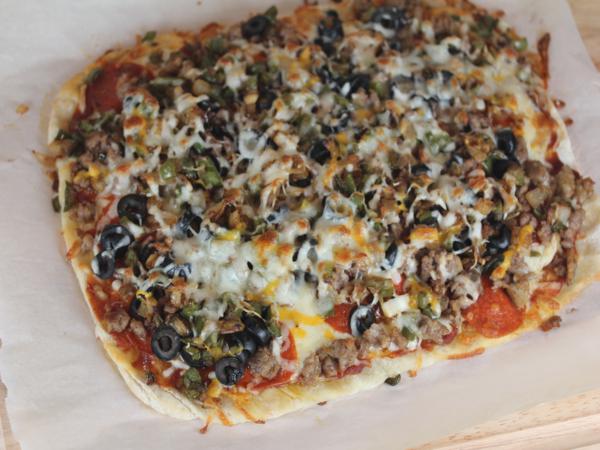 Homemade Supreme Pizza_