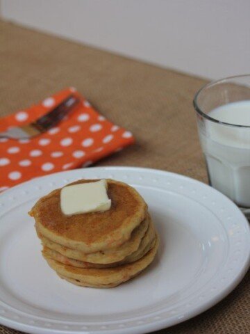 gluten free carrot cake pancakes