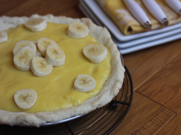 Classic Banana Pie-