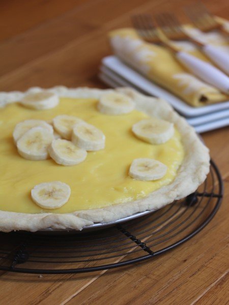 Classic Banana Pie