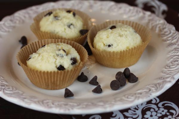 Easy Chocolate Chip Muffins