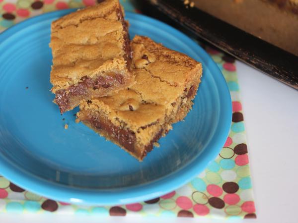 gluten free chocolate chip cookie bars