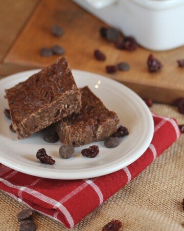 No Bake Chocolate Cherry Cookie Bars