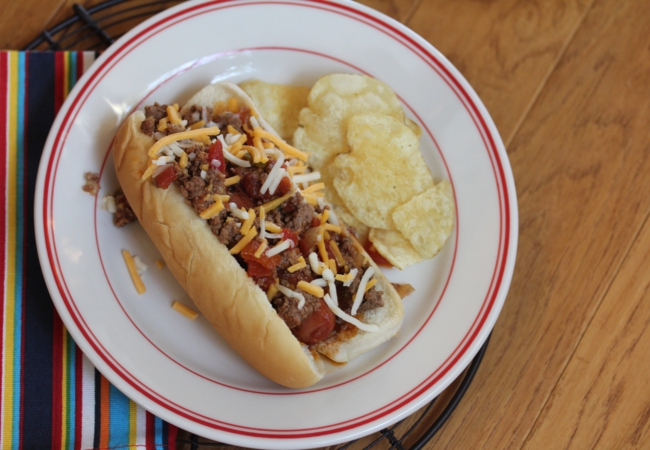 Easy Chili Dogs