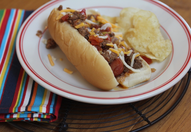 Easy Chili Dogs