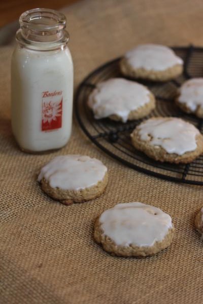 gluten free iced oatmeal cookie