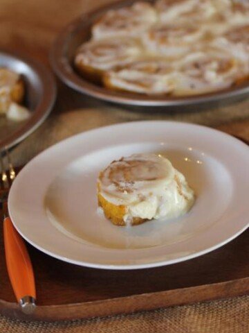 Gluten Free Pumpkin Cinnamon Rolls