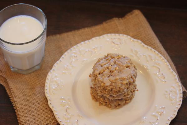 Cinnamon Roll Oatmeal Breakfast Cookie