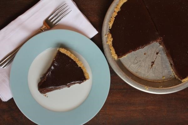 Nestle Chocolate Satin Pie