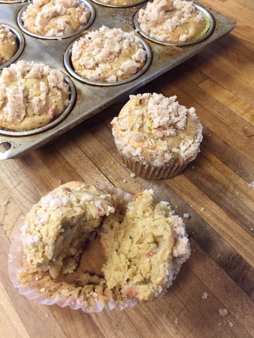 Rhubarb Muffins-