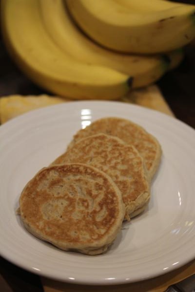 Easy Whole Wheat Banana Pancakes