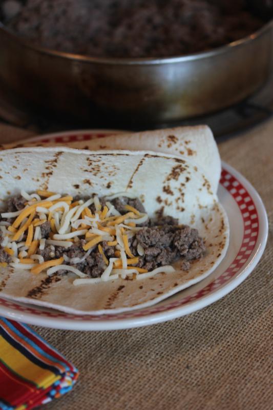 ground-beef-tacos-with-salsa-verde