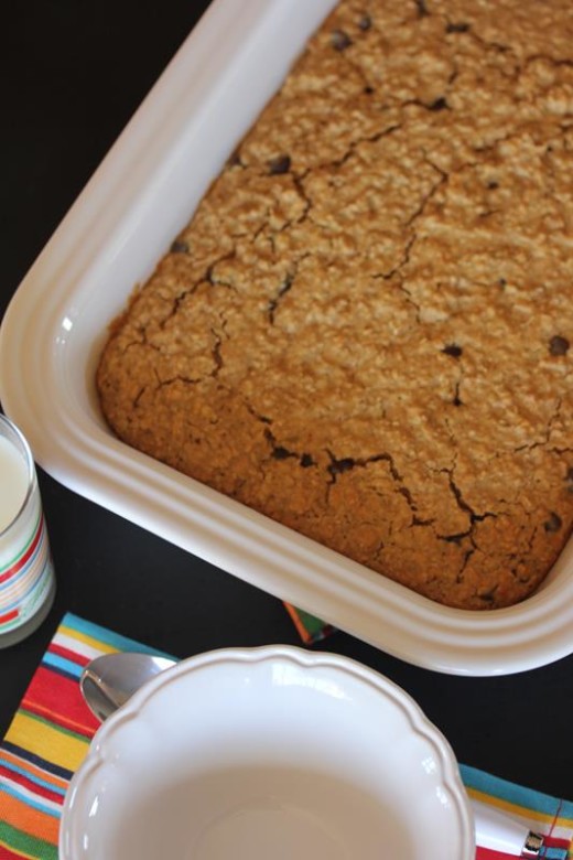 Peanut Butter Chocolate Chip Baked Oatmeal