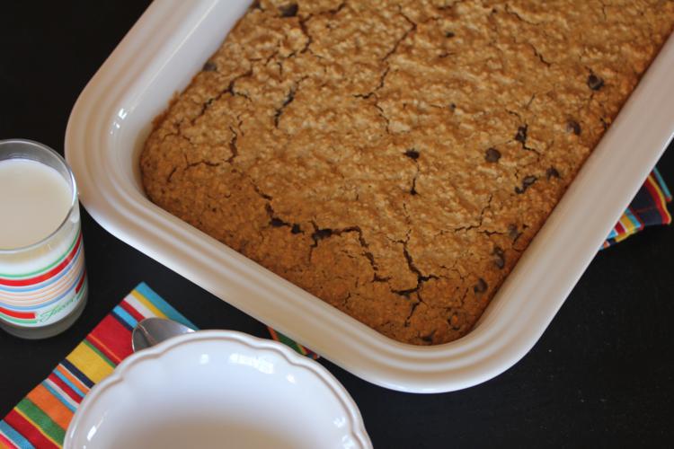 Peanut Butter Chocolate Chip Baked Oatmeal