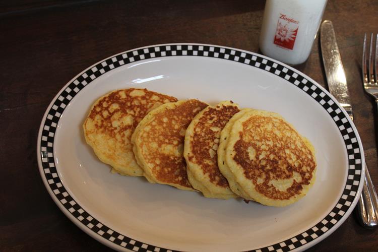 Fluffy Cornmeal Pancakes