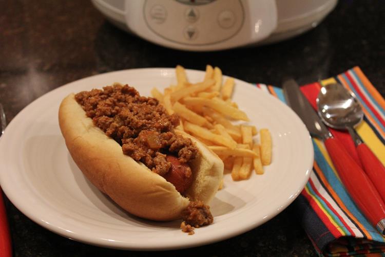 slow cooked coney dogs