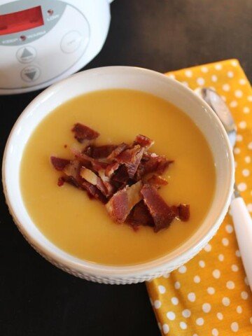 Slow Cooker Butternut Squash and Bacon Soup