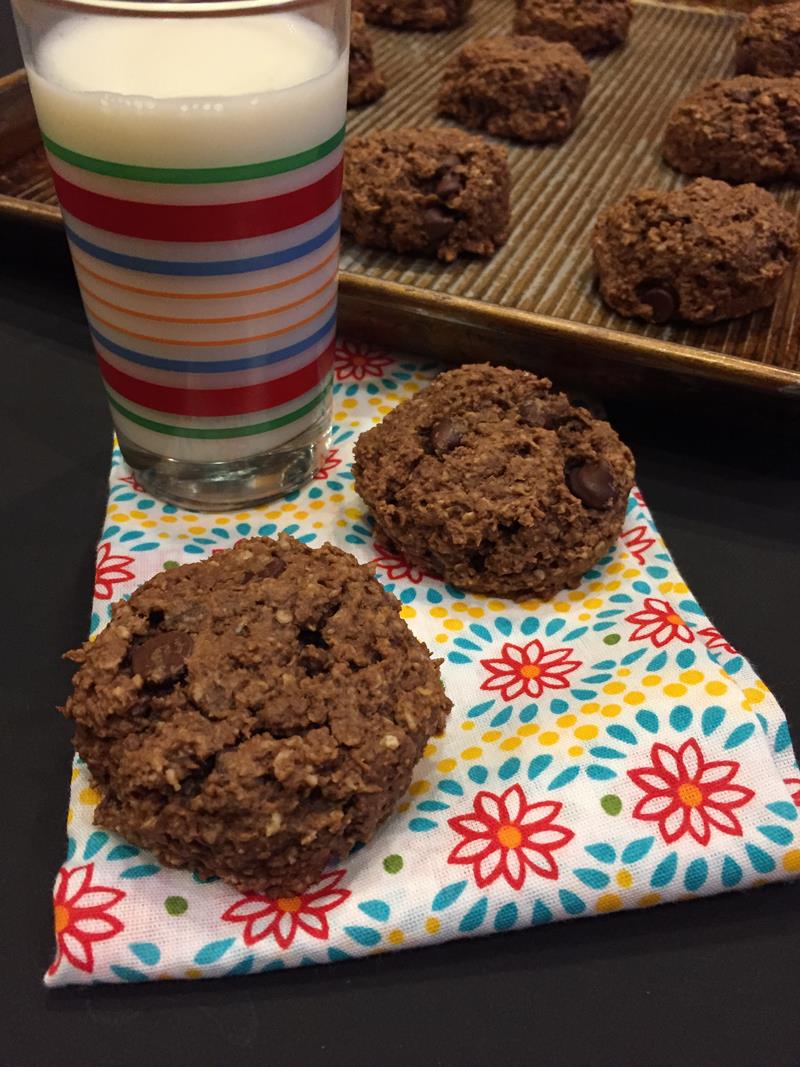 Peanut Butter Chocolate Breakfast Cookies