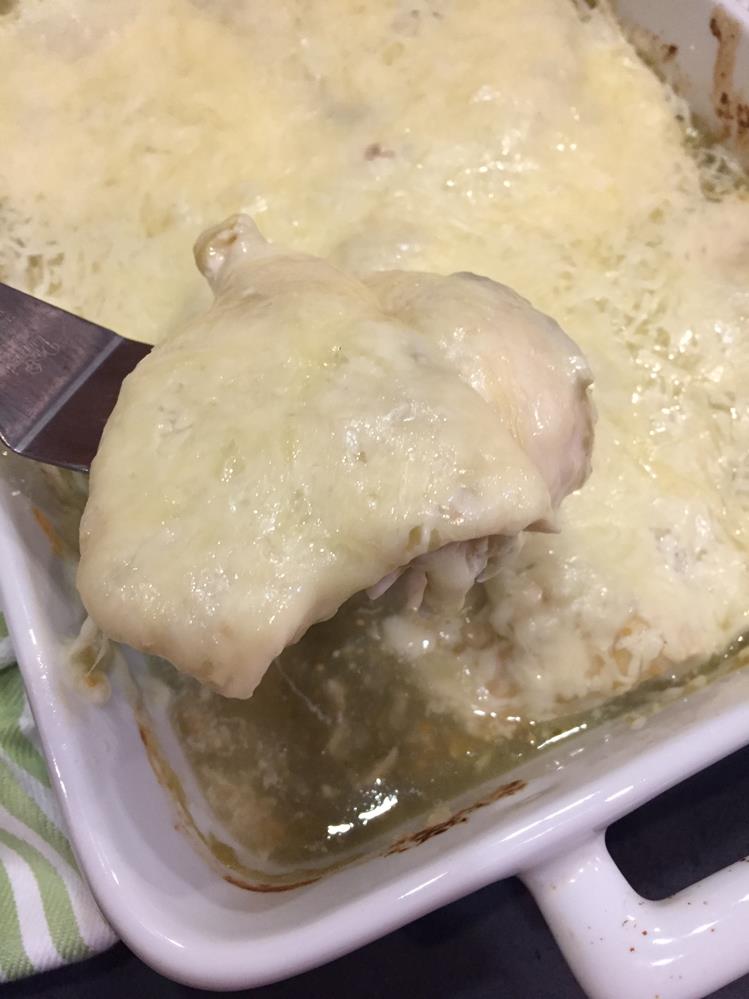 Cheesy Salsa Verde Chicken