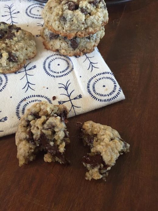 Flourless Oatmeal Chocolate Chip Cookie