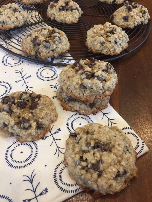 Flourless Oatmeal Chocolate Chip Cookie