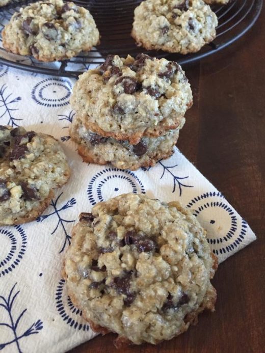 Flourless Oatmeal Chocolate Chip Cookie