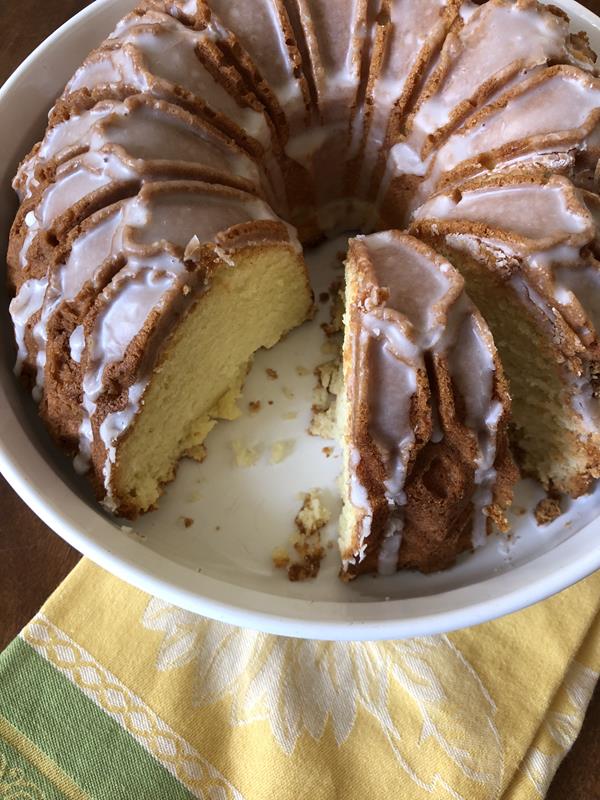 Lemon Bundt Cake 